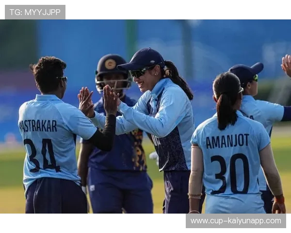 印度板球队火力全开，主帅笑称“完美一战”